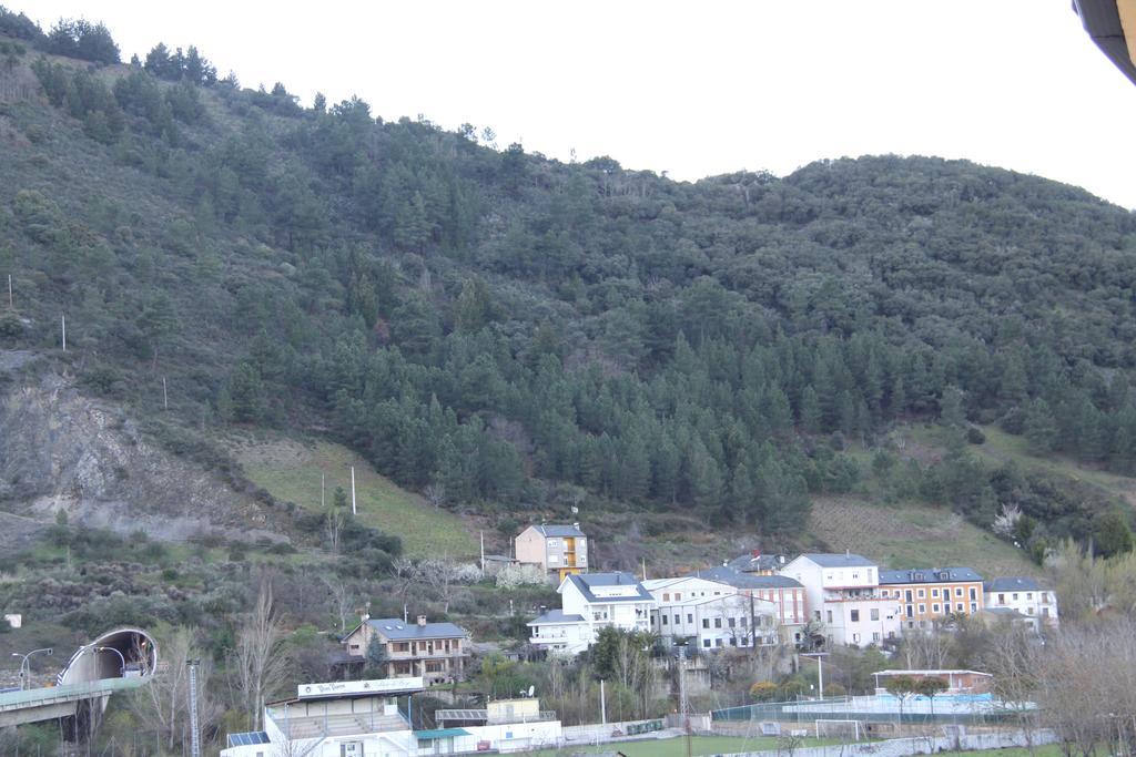 Venecia Bed&Breakfast Villafranca del Bierzo Kültér fotó