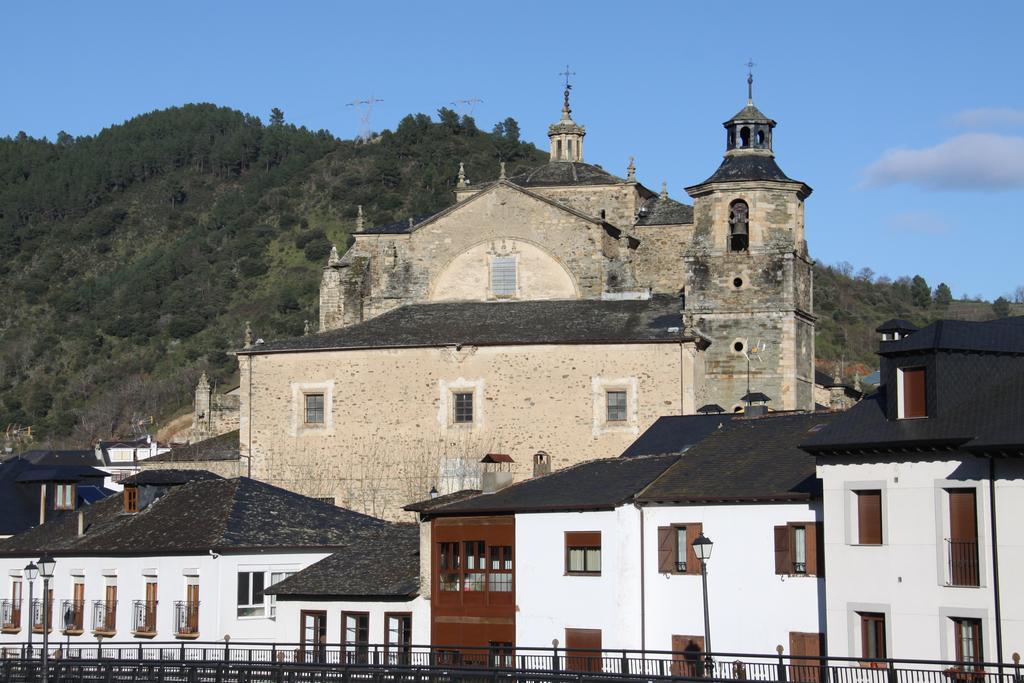 Venecia Bed&Breakfast Villafranca del Bierzo Kültér fotó